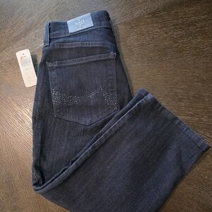 NYDJ Women's Dark Wash Blue Jean Capris Rhinestone Pockets Size 2P Mid-Rise NWT